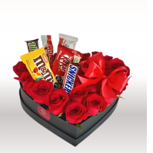 Caja Corazón Sweet Valentine 24 Rosas Rojas y 6 Chocolates