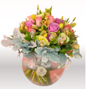 Arreglo Amor Deslumbrante Rosas con flores mixtas