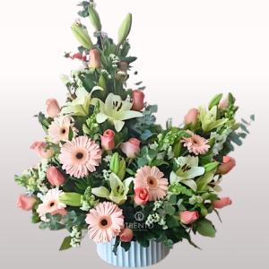 Arreglo Mamá dichosa rosas, gerberas, lilis y flores mixtas