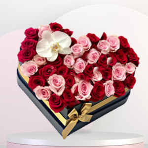 Caja Love Love rosas y Orquídea